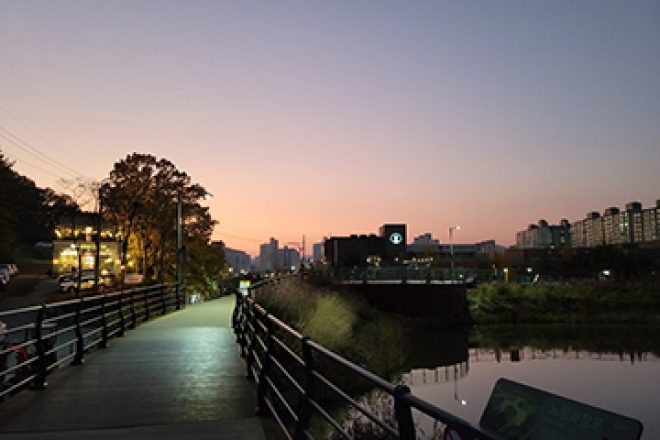 대구 북구 운암지의 낮과 밤 #운암지수변공원 #운암지둘레길