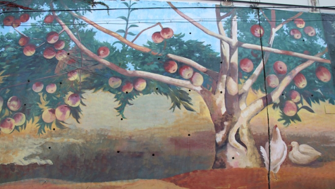가장 한국적인 서양화가로 불리는 ‘이인성의 사과나무 벽화거리’