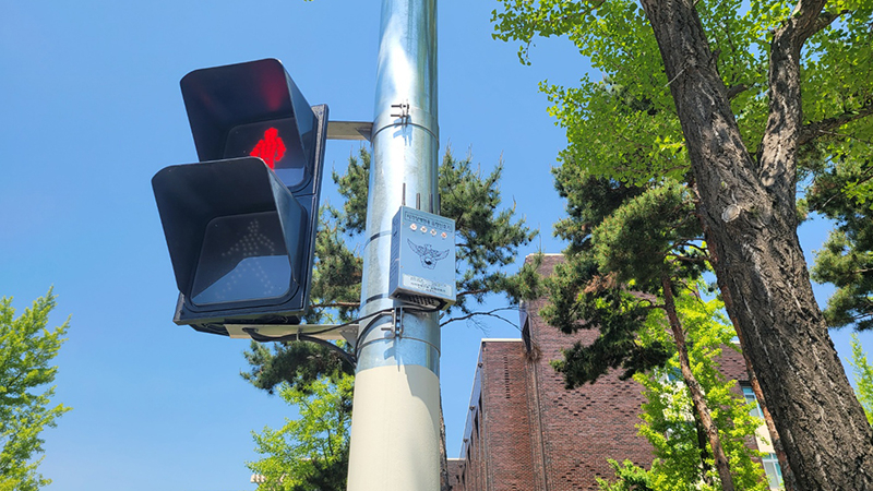 대구시, 시각장애인 음향신호기 확대 설치… “교통약자 보행권 보장”<span style='letter-spacing:-1px'>...</span>